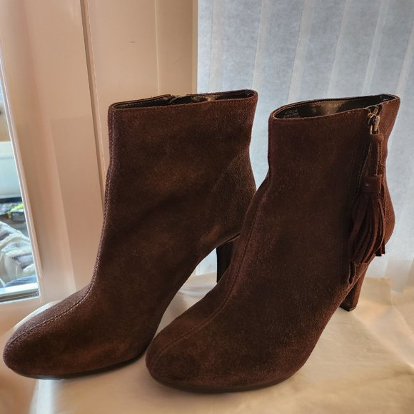 AK ANNE KLEIN iFLEX "Caroline" Brown Suede Ankle Booties With Tassel Detail, 8M - Picture 1 of 5